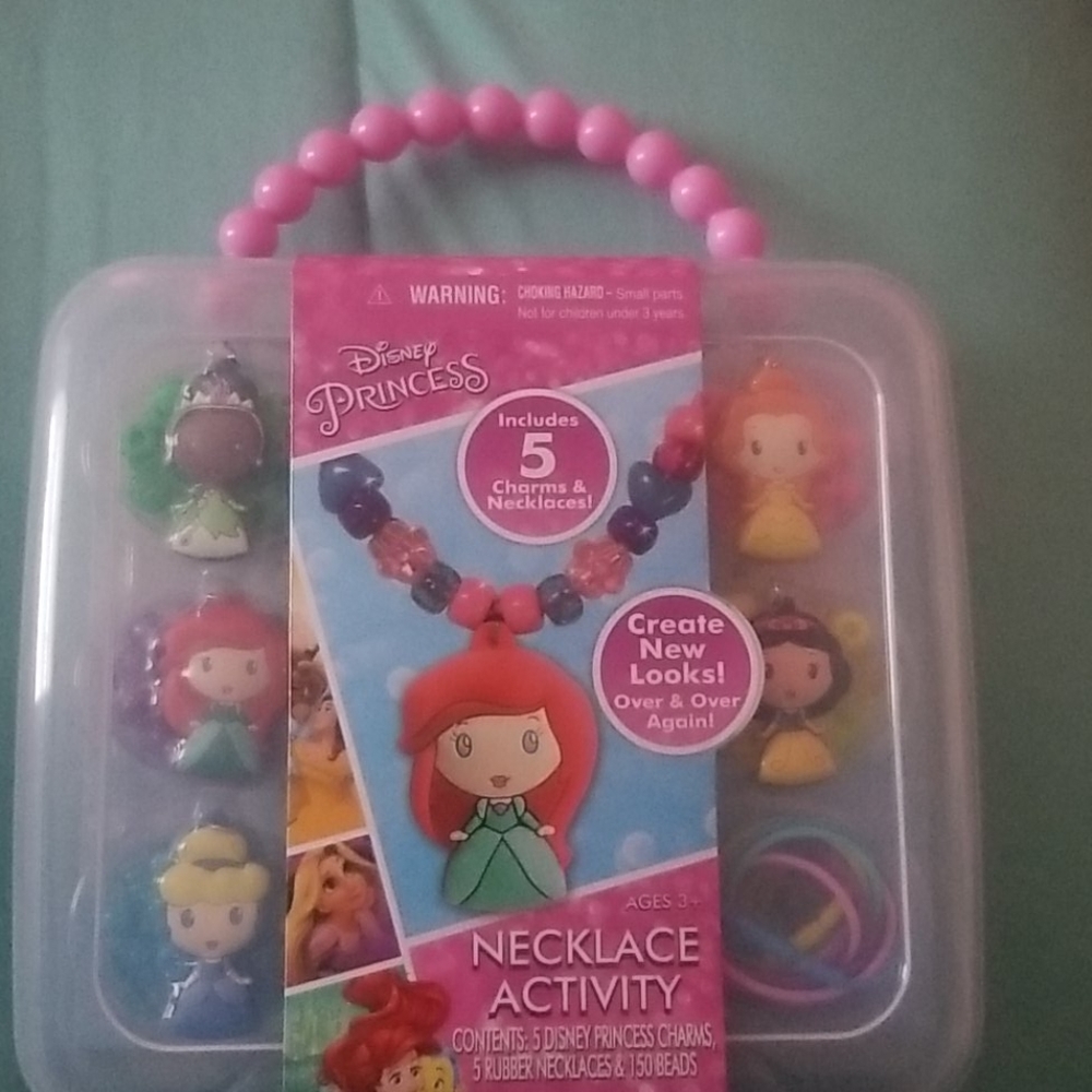 Disney princess necklace activity set